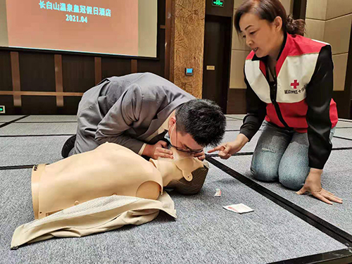 “護航長白山旅游服務，獻禮建黨百年”救護培訓活動