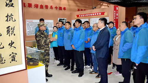 公司北景區(qū)運(yùn)營黨支部“奮斗百年路 啟航新征程--學(xué)黨史、悟思想、辦實(shí)事、開新局”寒蔥嶺密營遺址愛國主義教育實(shí)地考察主題黨日活動(dòng)